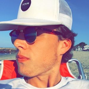 Meet your Posher, Tommy